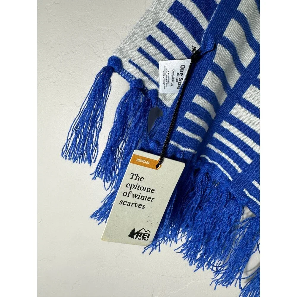REI Co Op Unisex Blue and White Winter Scarf